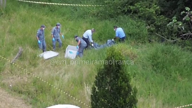 Corpo de homem é encontrado amarrado e parcialmente queimado em área de mata em Franca