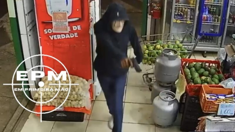Câmeras registram tentativa de assalto em varejão na Vila São Sebastião, em Franca