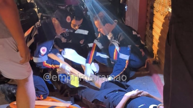 Acidente entre carro e moto deixa adolescente com ferimento grave em Franca