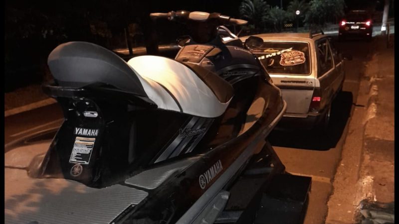 Homem é preso após ser flagrado com moto aquática furtada em Franca