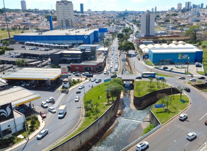 Prefeitura inicia obras antienchentes na avenida Antônio Barbosa Filho e no Jardim Palmeiras