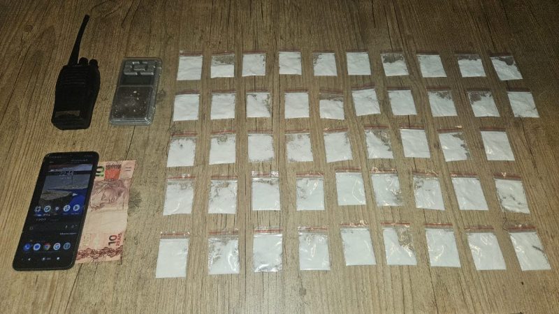 Polícia Militar prende homem por tráfico de drogas no Parque do Horto