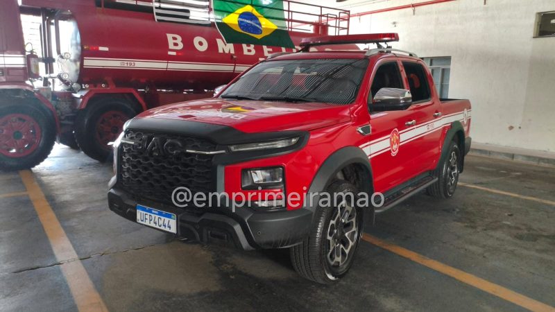 Corpo de Bombeiros ganha novo veículo equipado para ocorrências de salvamento
