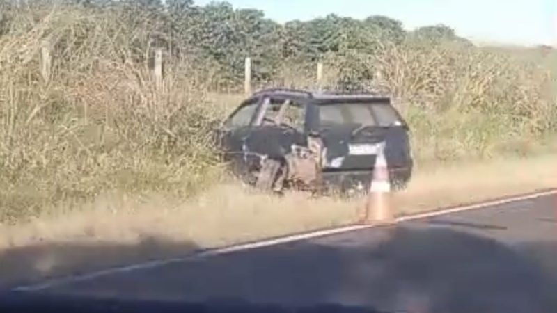 Colisão entre dois veículos deixa uma pessoa ferida em rodovia da região