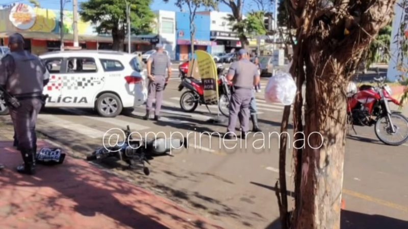 Câmera registra colisão entre caminhão e scooter elétrica na Avenida Presidente Vargas