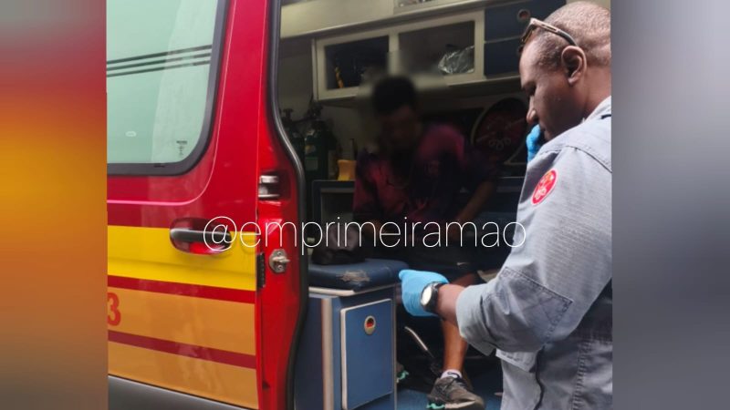 Homem ferido com faca e pedrada é socorrido pelo Corpo de Bombeiros em Franca