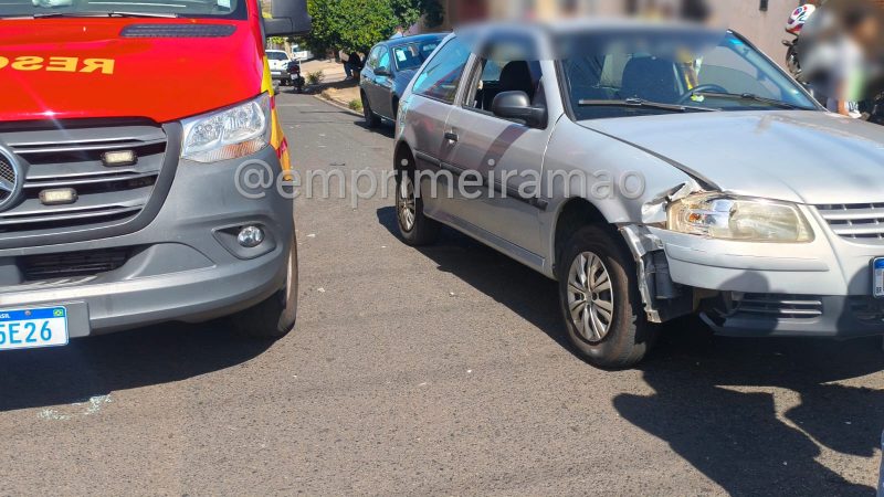 Motorista invade contramão e causa acidente em avenida de Franca