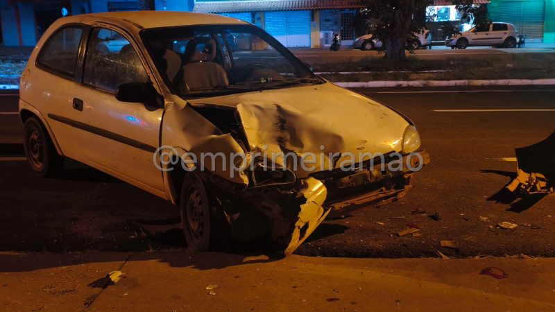 Discussão dentro de veículo termina em acidente em Franca