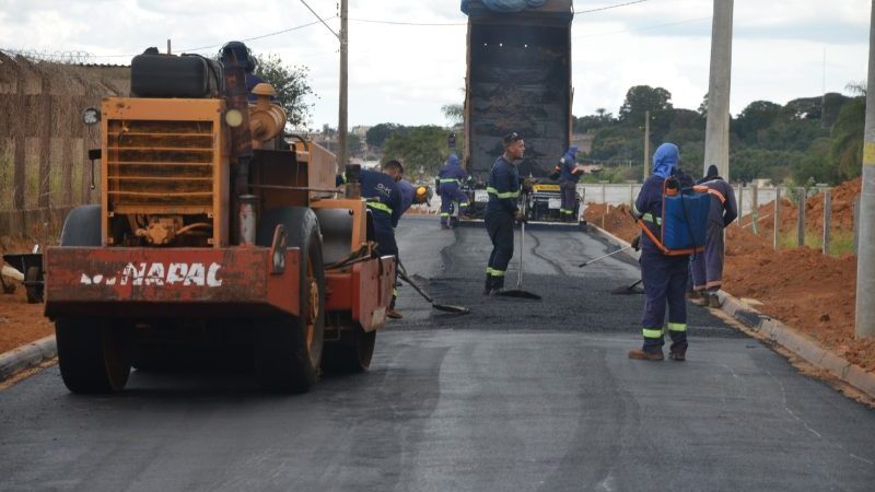 Prefeitura de Franca asfalta rua de acesso ao Hospital Estadual