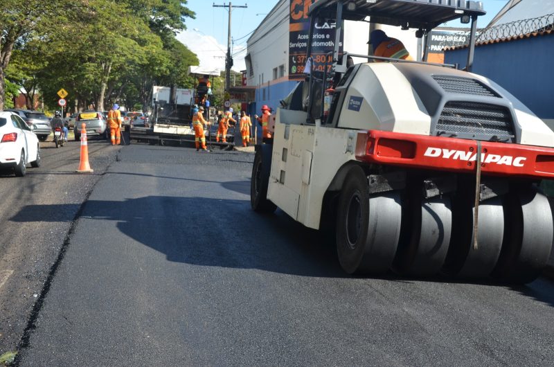Avenida Santos Dumont recebe nova etapa do Programa ‘Asfalto Novo’