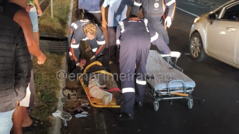 Colisão entre carro e moto deixa motociclista com ferimentos graves