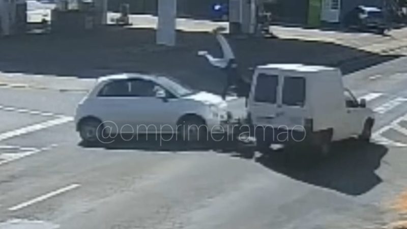 Câmera de segurança registra grave acidente em avenida de Franca