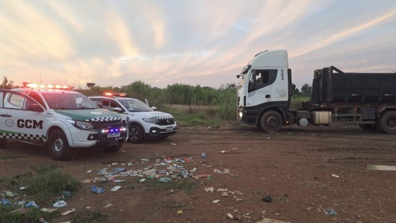 GCM flagra descarte irregular de entulho e aplica multa de R$ 4,3 mil em Franca