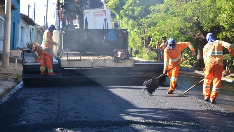 Avenida Margarida Fornazier recebe o ‘Asfalto Novo’