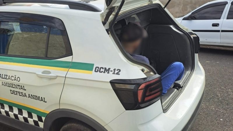 Homem procurado pela Justiça é preso após colidir com carro estacionado na zona Sul de Franca