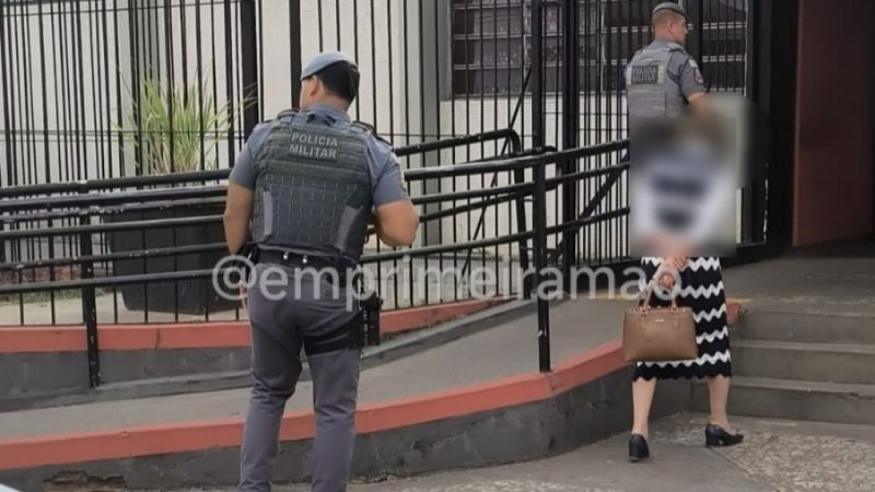 Idosa é presa acusada de racismo contra trabalhadora no centro de Franca