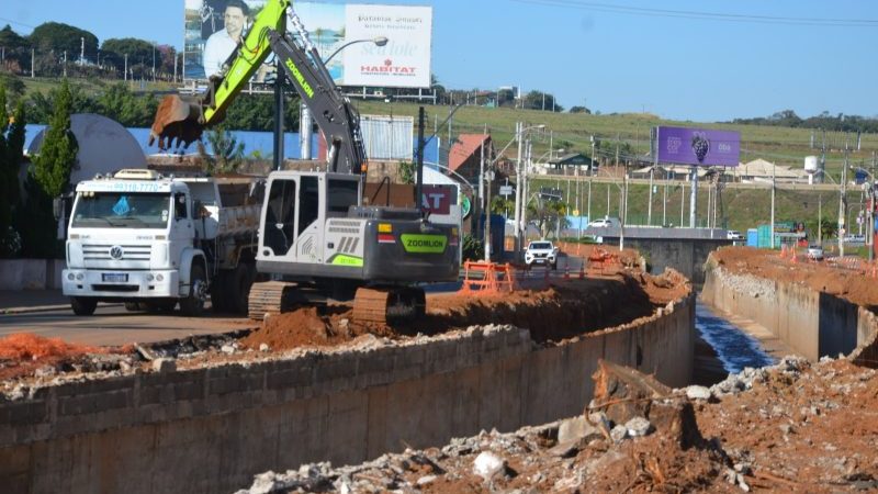 Obras na Antônio Barbosa Filho entram em nova fase; Trânsito faz interdição