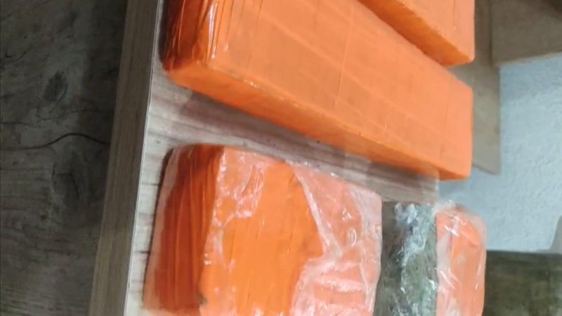 Polícia prende homem com cinco tijolos de maconha no Jardim Portinari, em Franca