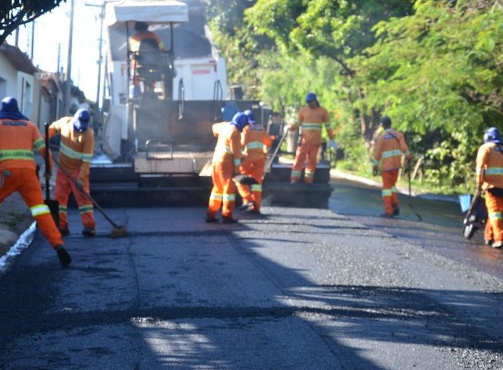 Prefeitura de Franca prepara ruas dos Jardins Aeroporto 3 e 4 para recapeamento