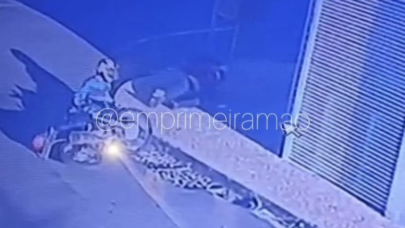 Casal fica ferido após sofrer queda de moto na Vila Chico Júlio, em Franca