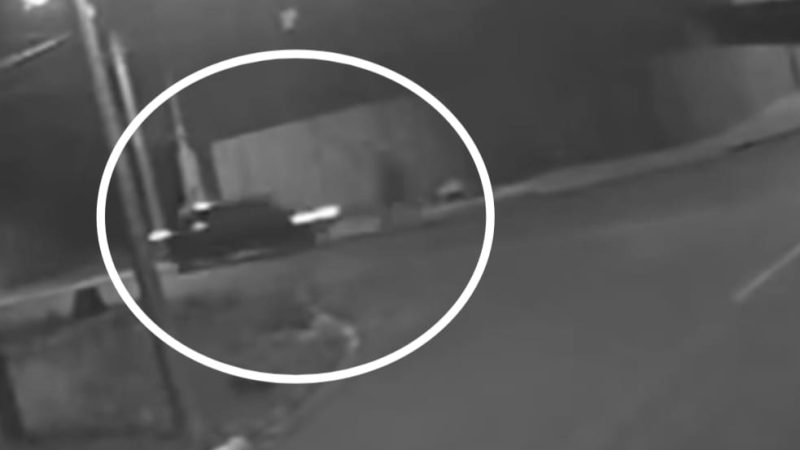 Grave acidente entre bicicleta e carro deixa dois adolescentes feridos na região