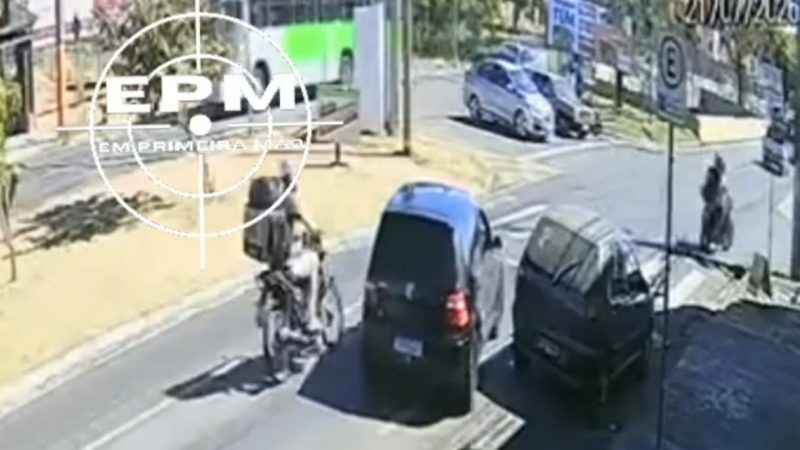 Entregador fica ferido em acidente no Jardim Redentor, em Franca