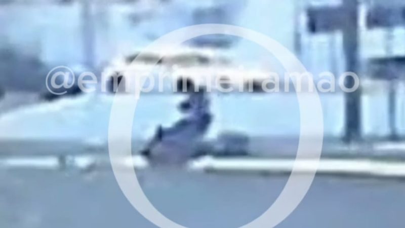 Queda de moto em avenida de Franca é registrada por câmera veicular