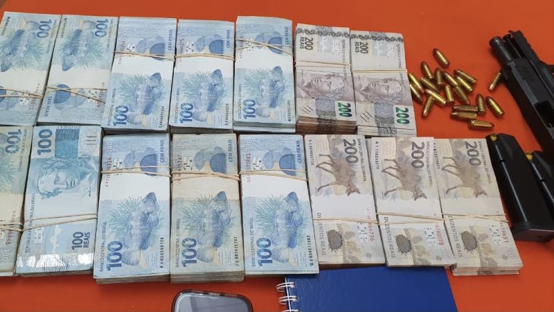 Polícia Federal apreende R$ 200 mil e cinco armas durante investigação contra crimes eleitorais em Franca