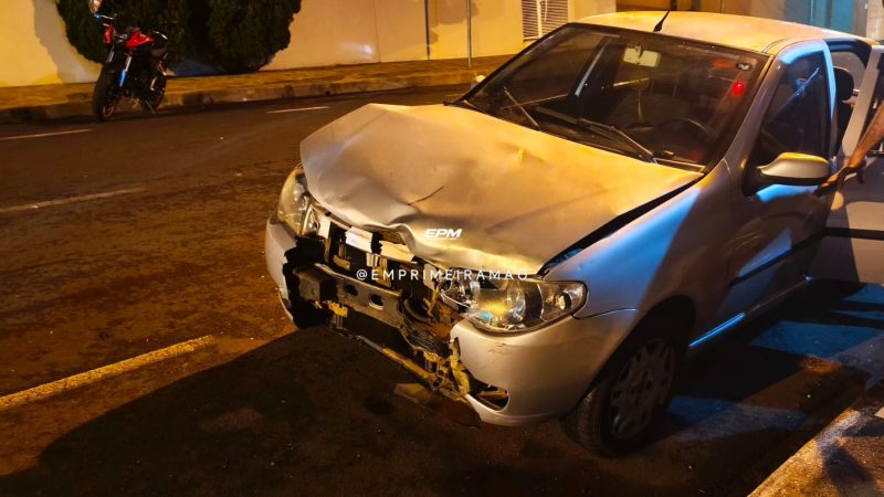 Entregador sofre fratura exposta após ser atingido por carro em cruzamento de Franca