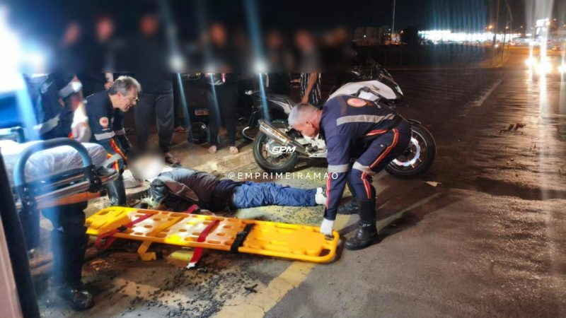 Motociclista fica gravemente ferido após colidir contra bicicleta em avenida de Franca
