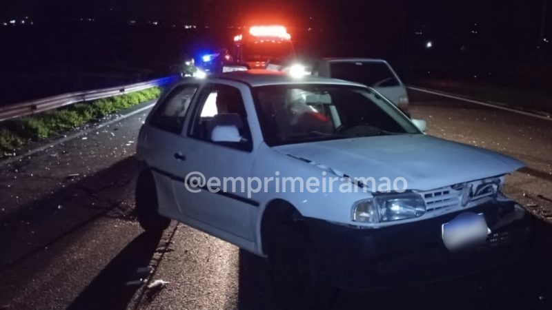 Acidente entre dois carros deixa veículos danificados na Rodovia Ronan Rocha