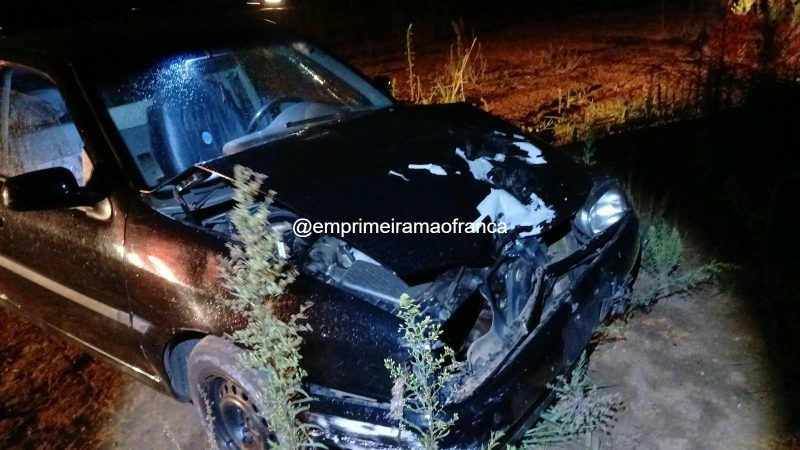 Motorista foge após se envolver em acidente com moto na rodovia João Traficante, em Franca