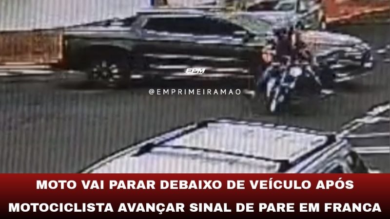 Moto vai parar debaixo de veículo após motociclista avançar sinal de pare em Franca